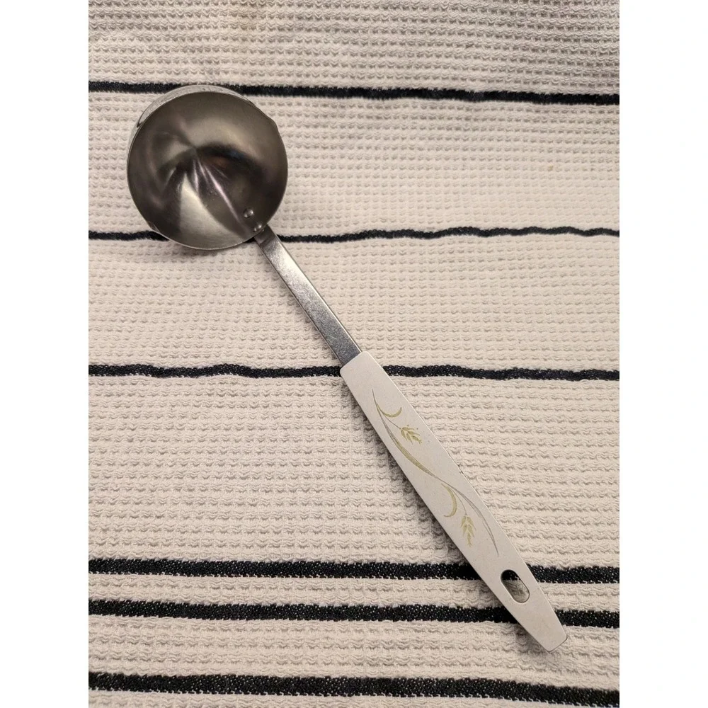 Vintage Stainless Steel Gravy Ladle White Gold Wheat Pattern Dual Spout USA Made